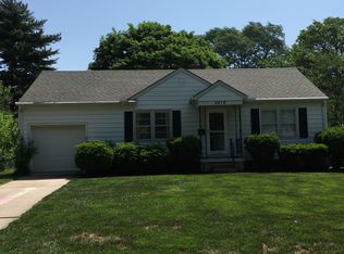 8819 Minnehaha Ln, Kansas City, MO 64114