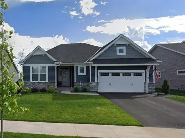 2040 Diamond Ln, Lino Lakes, MN 55038