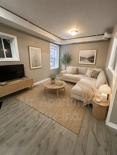 827 Main St E #203 Photo 1