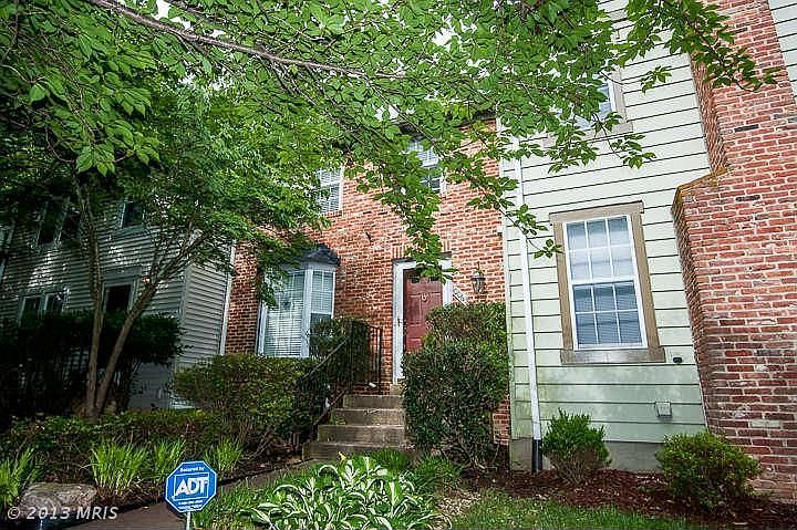 1st image of 10063 Chestnut Wood Ln