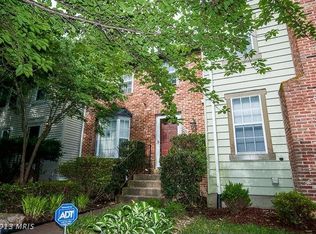 10063 Chestnut Wood Ln, Burke, VA 22015