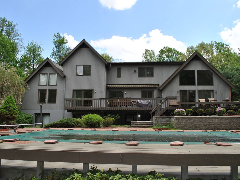 2nd image of 217 Stonywood Dr
