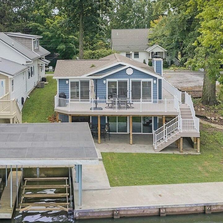1st image of 11037 Newland Dr