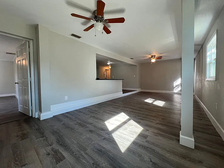 2443 Duke Ln — Photo 15