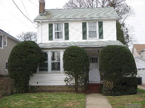 1st image of 16 William St