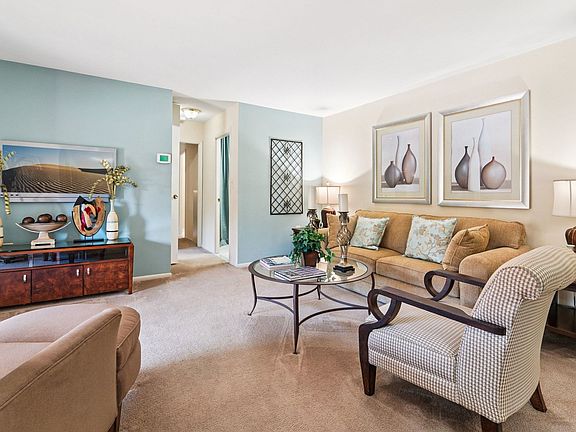 2 Bedroom 947 SF - Living Room Area