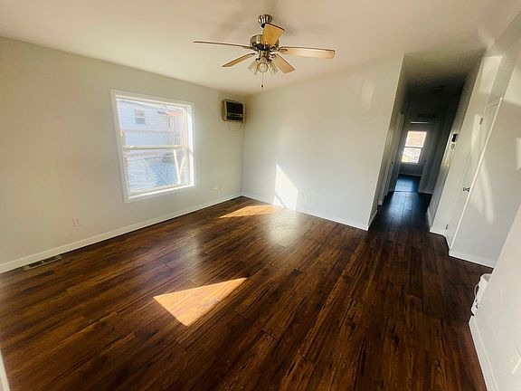 4th image of 1500 W Thornton Pkwy Lot 238