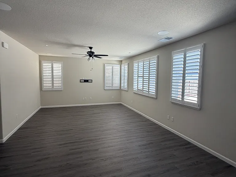 4344 Icon Ave — Photo 13