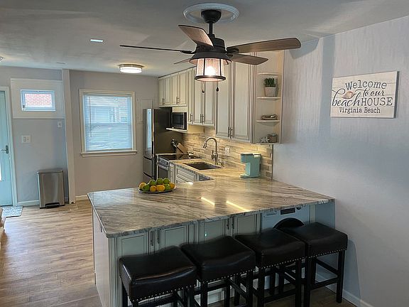 3rd image of 2222 Arctic Ave APT 7