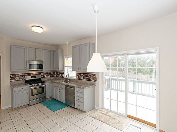 2nd image of 32 Archer Dr