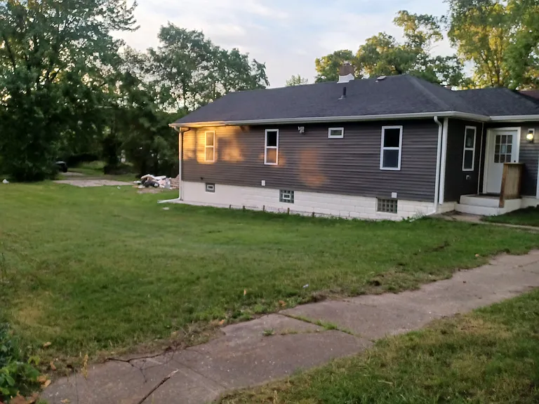 3959 Delaware St — Photo 8