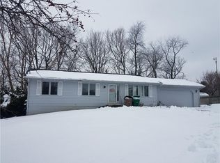 450 Parkwood Blvd, Pleasant Hill, IA 50327