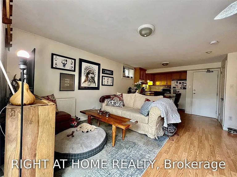 1198 Avenue Rd #B — Photo 2