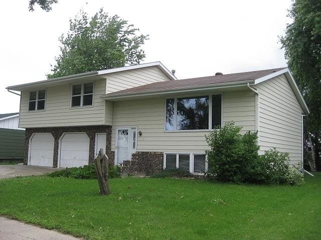 1st image of 1610 Burlington Ave