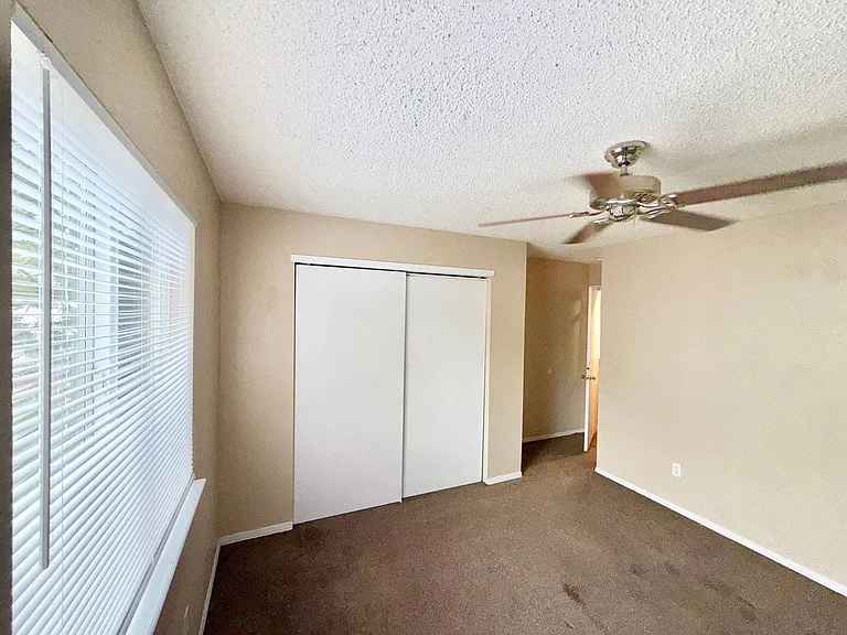 6050 Emma Ln — Photo 15
