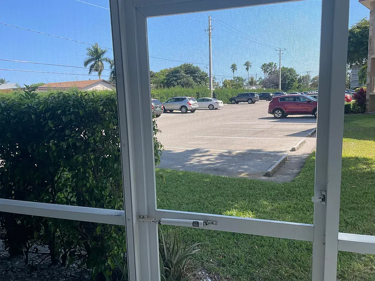 700 Village Green Ct #101 — Photo 10