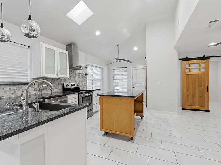 3721 Smartt St — Photo 12