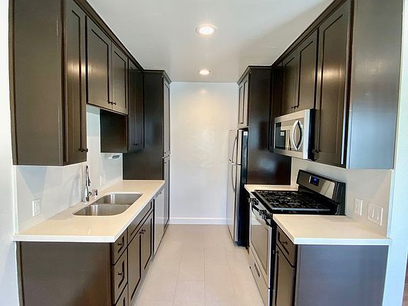 3rd image of 1447 Harvard St #174-8