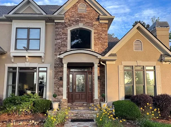 240 Fairways Dr, Warner Robins, GA 31088