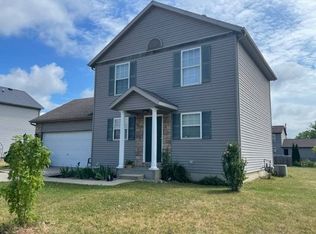 305 Pleasant Acres Dr, Nappanee, IN 46550