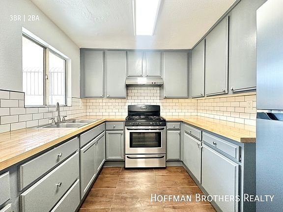 2nd image of 334 Lime St APT 1