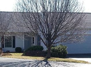 742 E Pepperridge Dr, Bloomington, IN