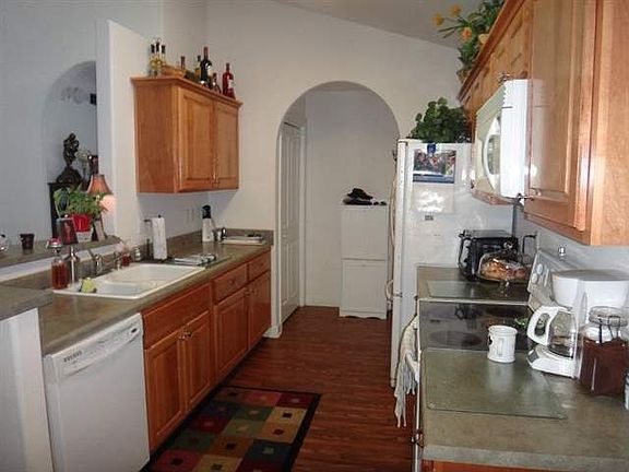 3rd image of 52 Meadowlark Dr