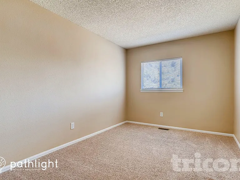 2674 Deliverance Dr — Photo 30