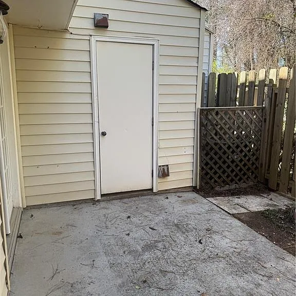 2907 Queen Anne Ct — Photo 25