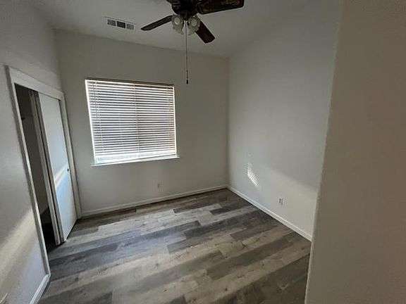 5th image of 4047 Strolling Ct