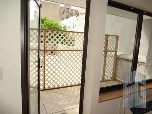 Rented by Skyline Group Real Estate | media 3