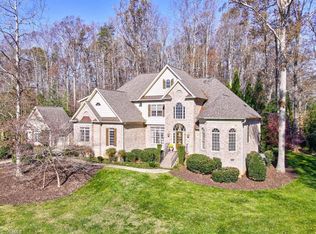 6108 Mountain Brook Rd, Greensboro, NC 27455