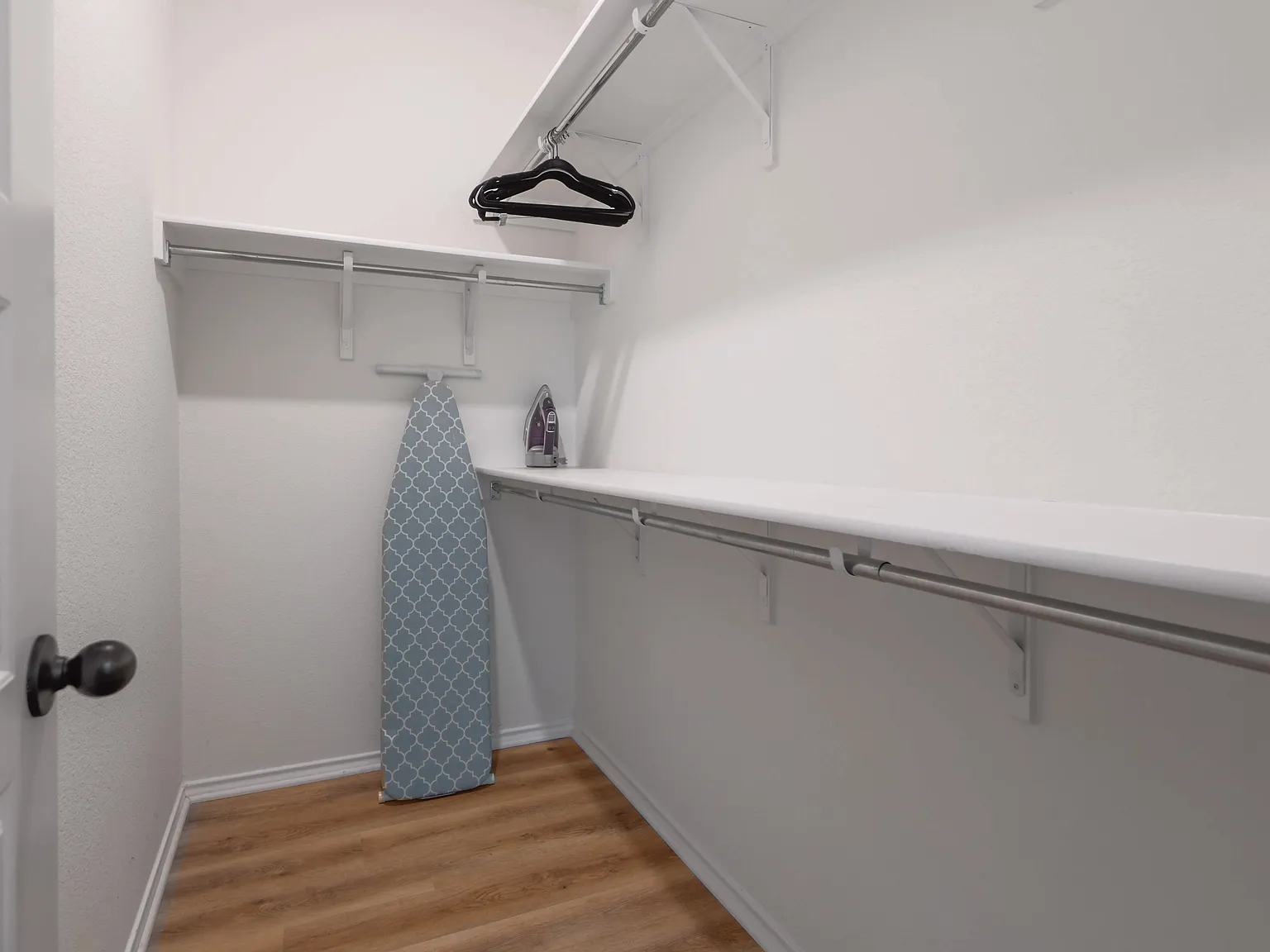 3 bed, 1645 sqft, $4,000 — Photo 4