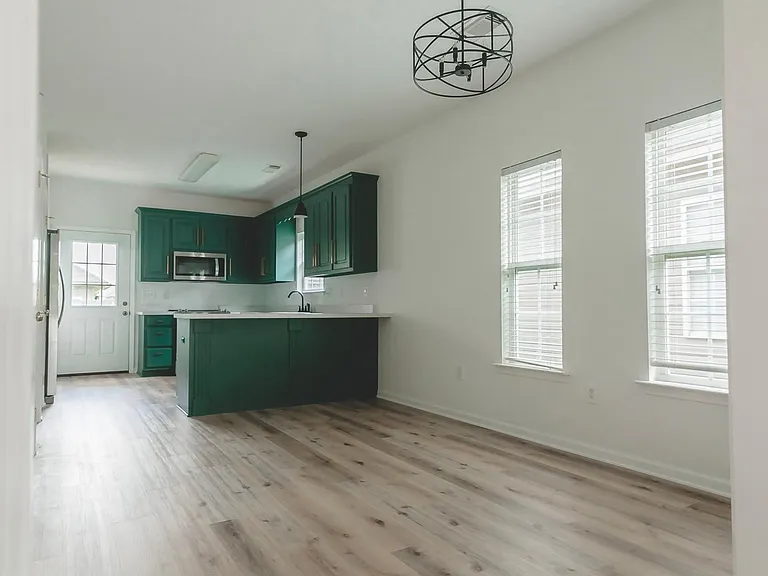 9703 Full Moon Cir — Photo 8