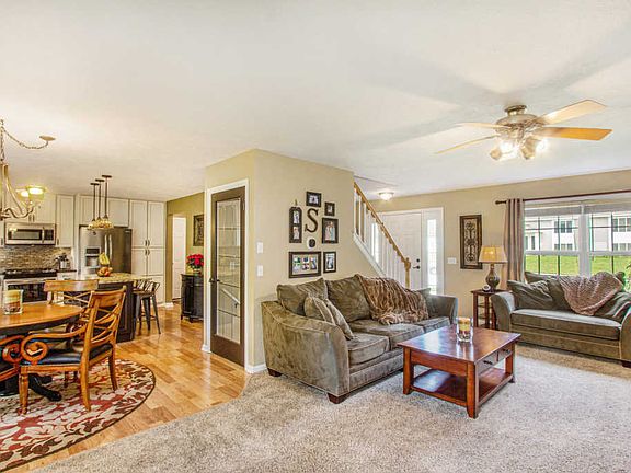 4th image of 5805 Grand Oaks Dr NE