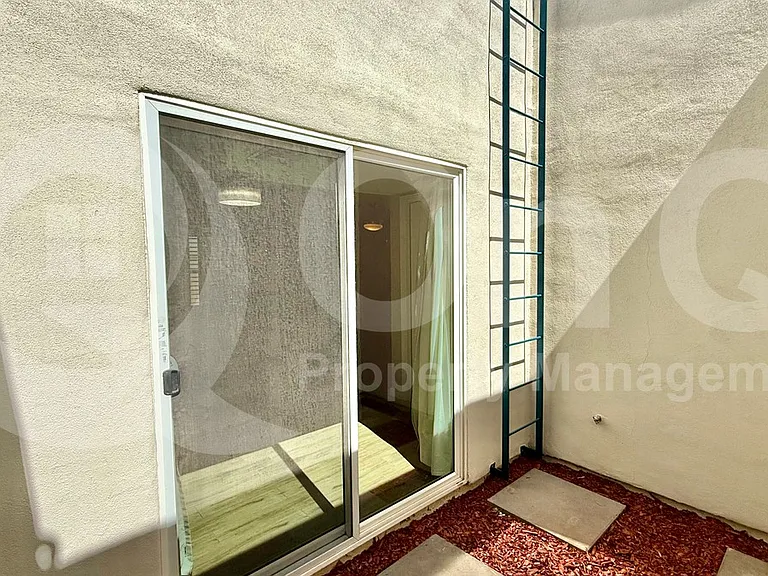 827 N 86th Way — Photo 28