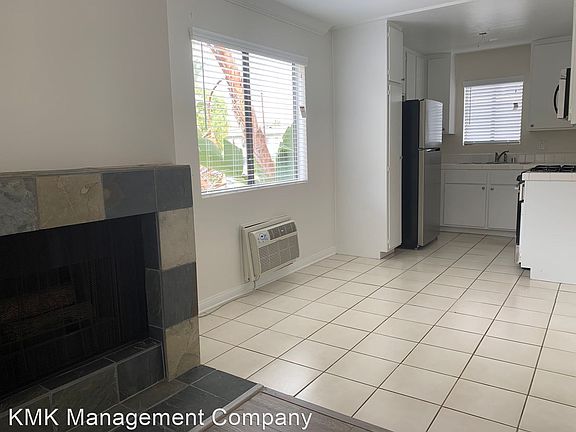 3rd image of 3620 Jasmine Ave #108