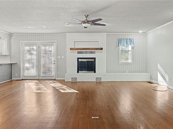 5th image of 308 Wynnewood Dr