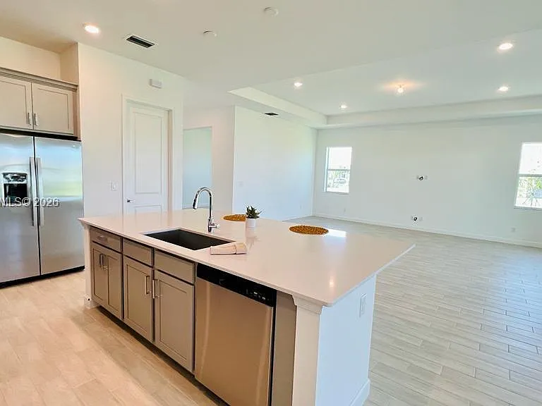 1097 Haywagon Trl — Photo 6