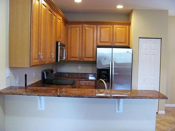 Kitchen with Eat in Bar