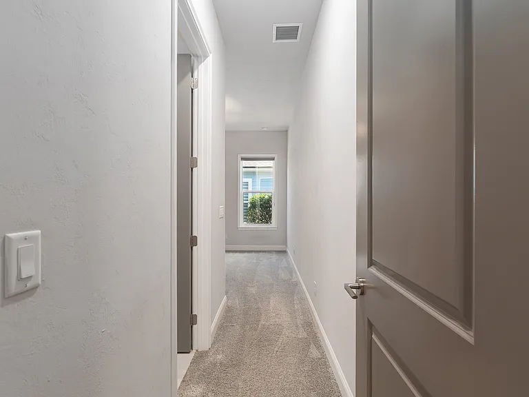 11890 SW 33rd Ln — Photo 32