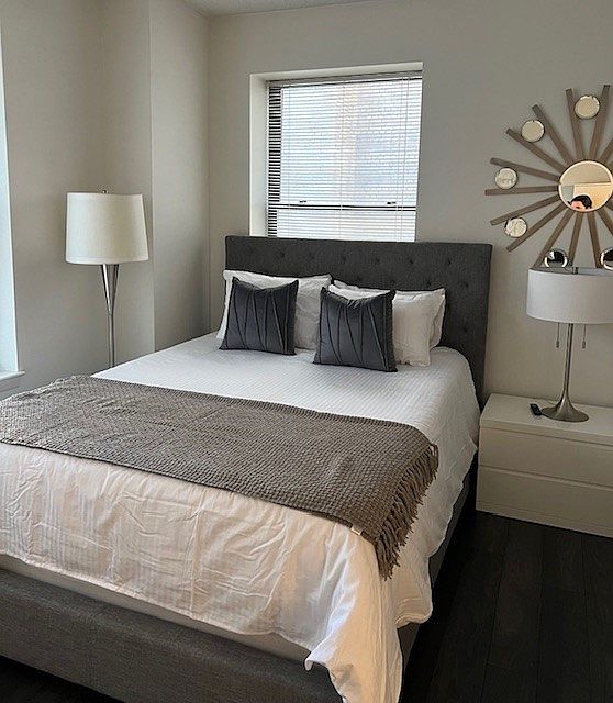 1st image of 150 W 51st St APT 1932