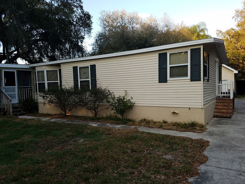 1st image of 5213 Shadyglen Dr