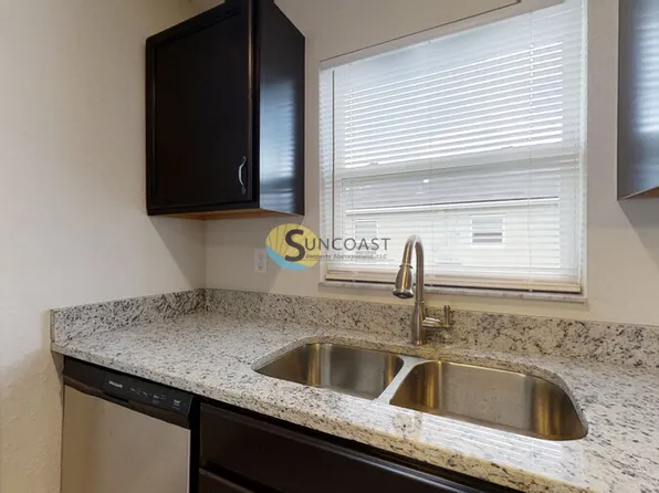 698 W Virginis Dr, Citrus Springs, FL 34434