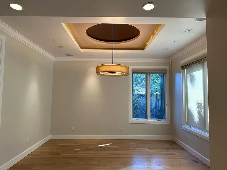 545 Clark Ct — Photo 6