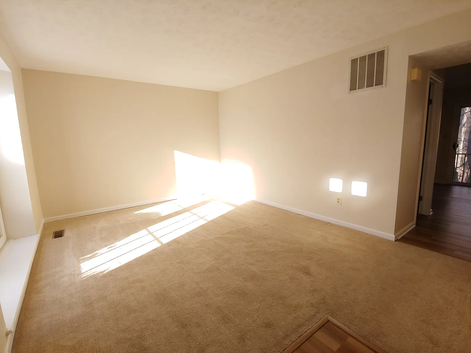 3 bed, 2.5 bath, 1788 sqft, $2,445 — Photo 3