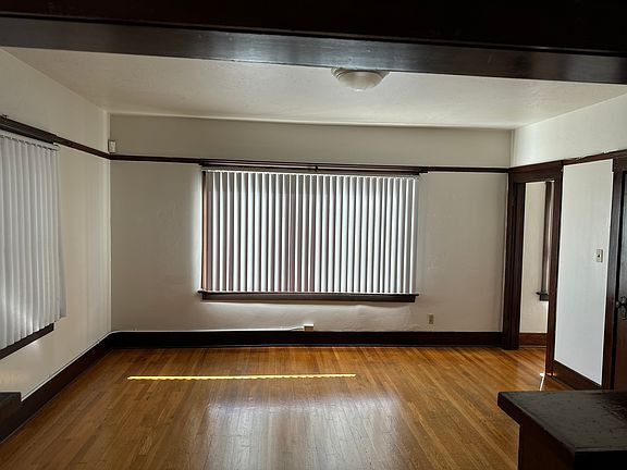 4th image of 344 Kalmia St