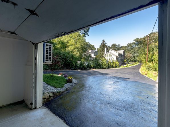 476 Marrett Rd, Lexington, MA 02421