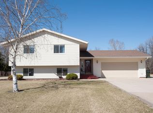 217 Elm St, Hickson, ND 58047