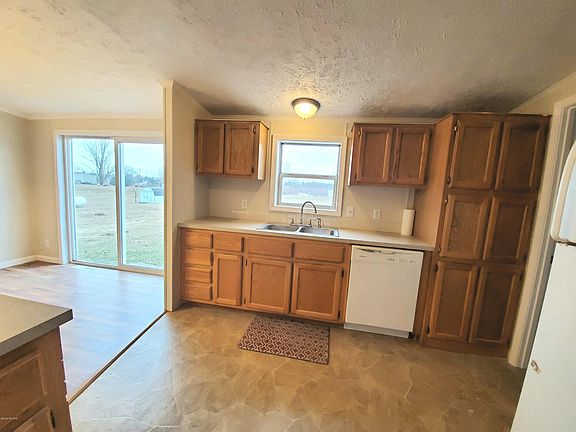 4th image of 8601 Meadow Vista Dr